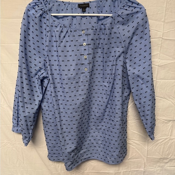 Talbots Blue Blouse Elegant Design Size Large lightweight - Picture 1 of 2